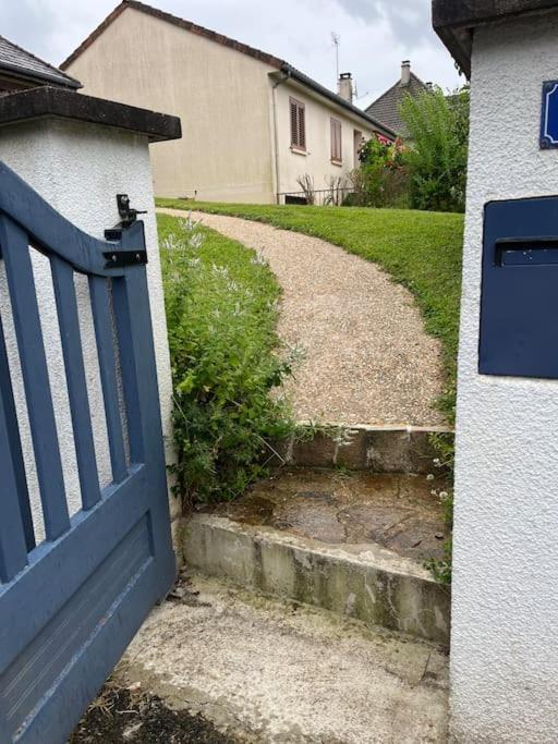 Charmante Maison De Ville Climatisee Avec Wifi Saint-Yrieix-la-Perche Zewnętrze zdjęcie