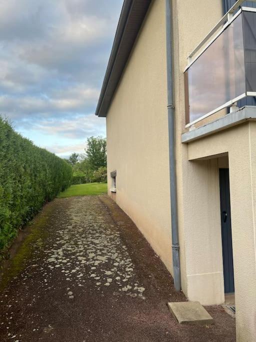 Charmante Maison De Ville Climatisee Avec Wifi Saint-Yrieix-la-Perche Zewnętrze zdjęcie